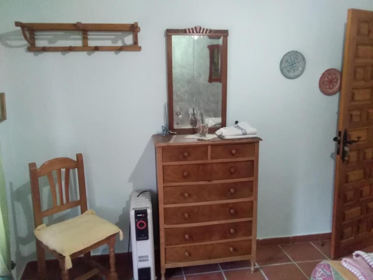 La Flecha Hostel Abrucena Luaran gambar