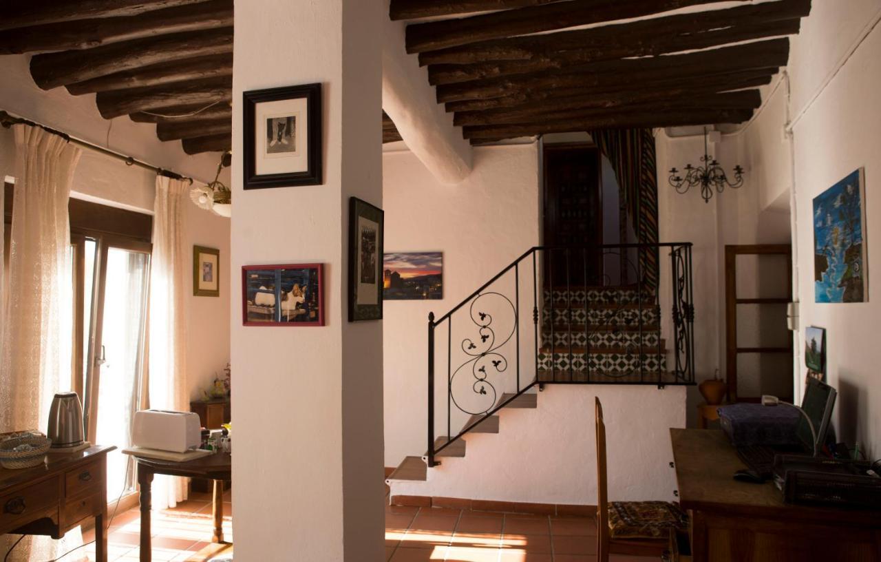 La Flecha Hostel Abrucena Luaran gambar